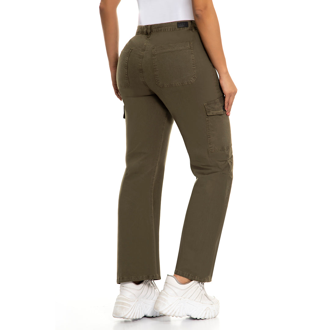 Ref 6162, Pantalon Straight leg cargo, color verde